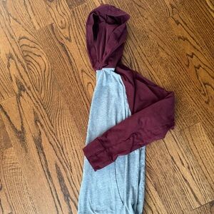 Gap - Gently Used Mens Long Sleeve Hooded Reglan T- Sz Small